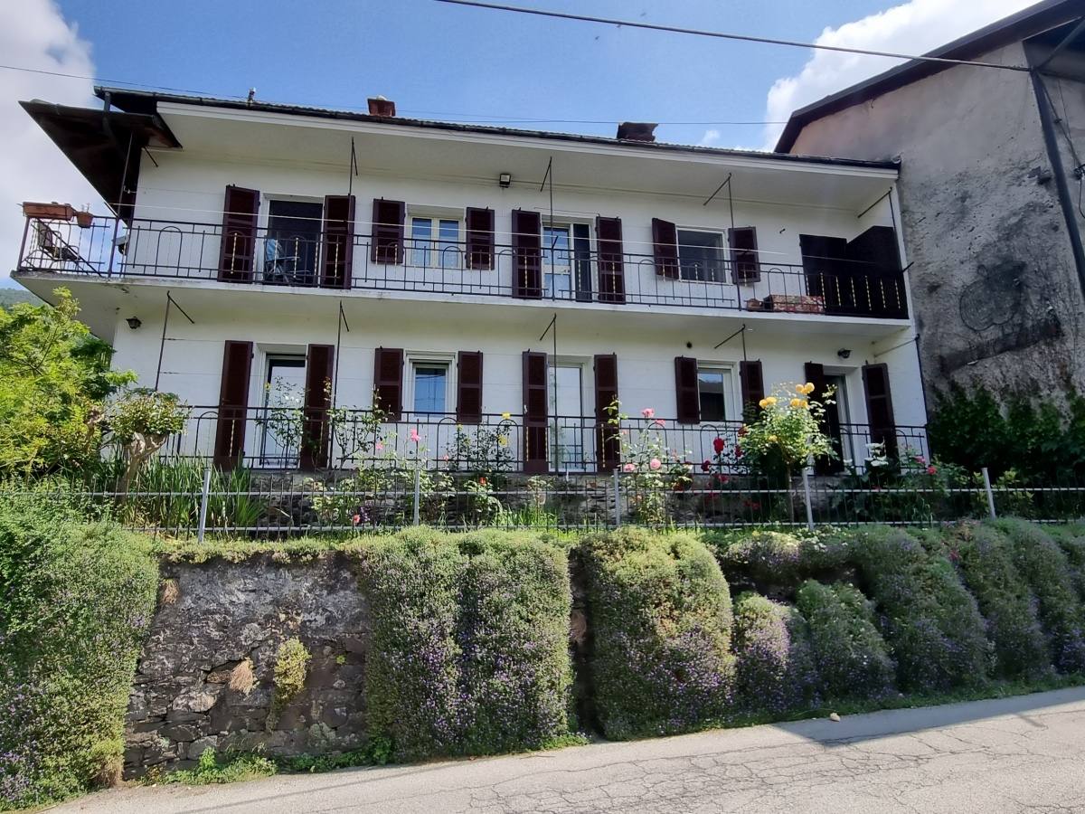 APPARTAMENTO ARREDATO IN BORGATA APPARTAMENTO ARREDATO IN BORGATA